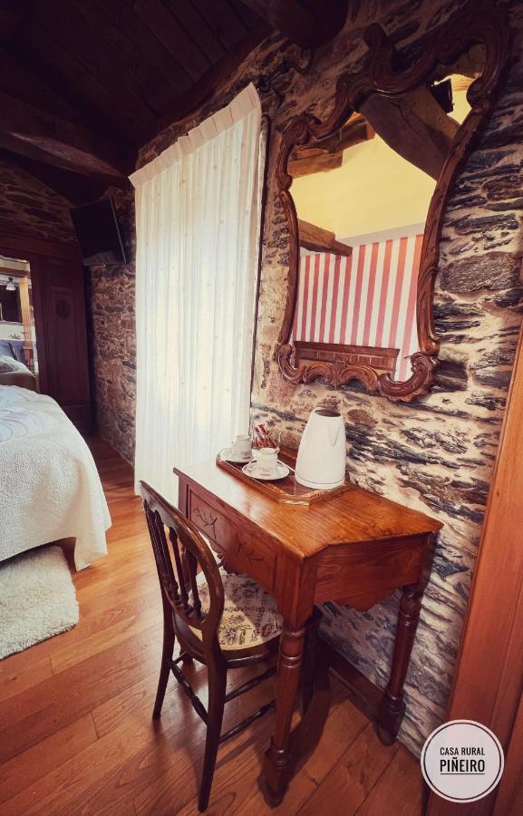 Casa Pineiro Guest House Monfero Ngoại thất bức ảnh