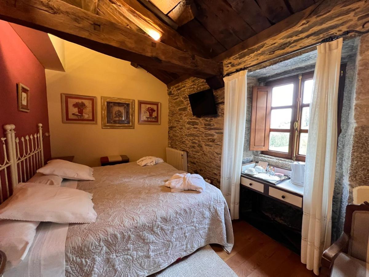 Casa Pineiro Guest House Monfero Ngoại thất bức ảnh