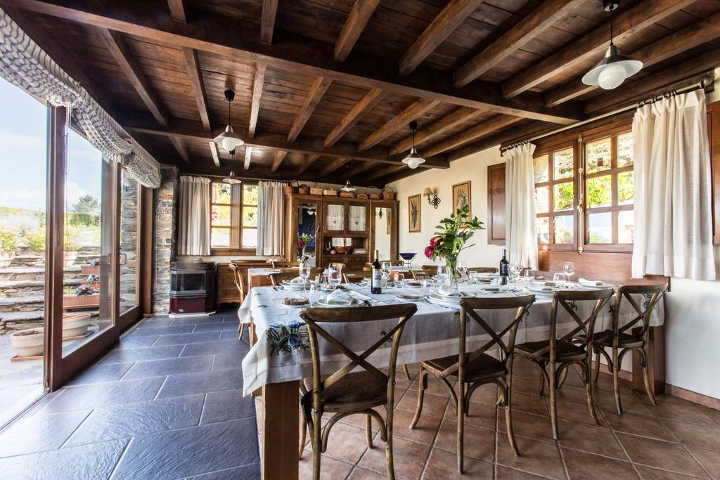Casa Pineiro Guest House Monfero Ngoại thất bức ảnh