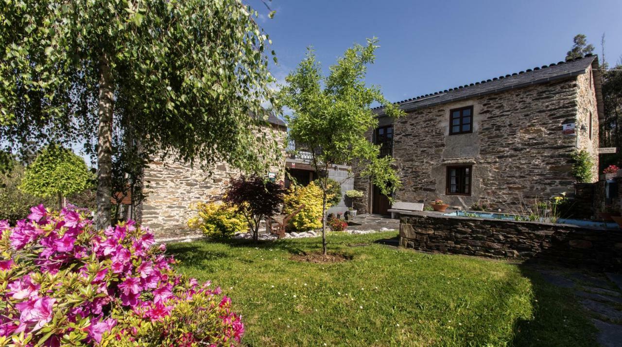 Casa Pineiro Guest House Monfero Ngoại thất bức ảnh